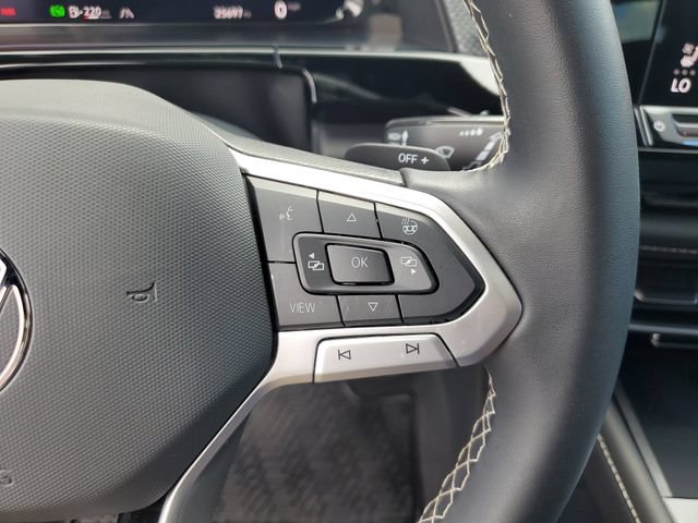 Certified 2024 Volkswagen Atlas Cross Sport SEL AWD/4WD image 29