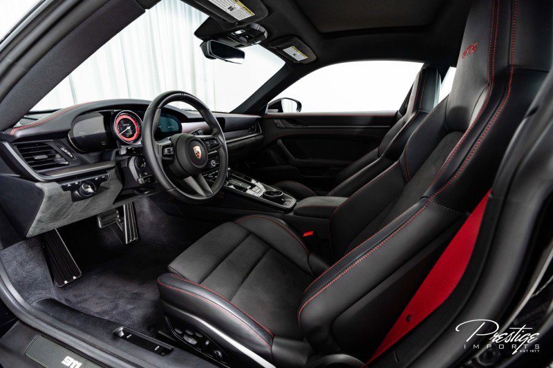 Used 2024 Porsche 911 Carrera GTS image 29