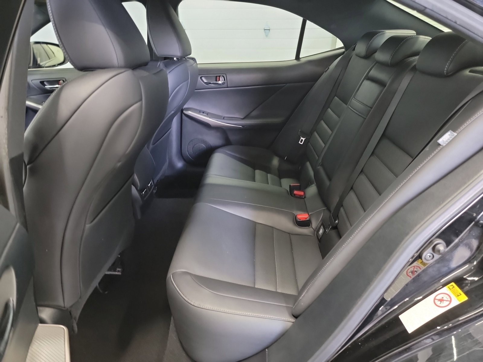 Used 2016 Lexus IS 200t w/ F Sport Package RWD image 28