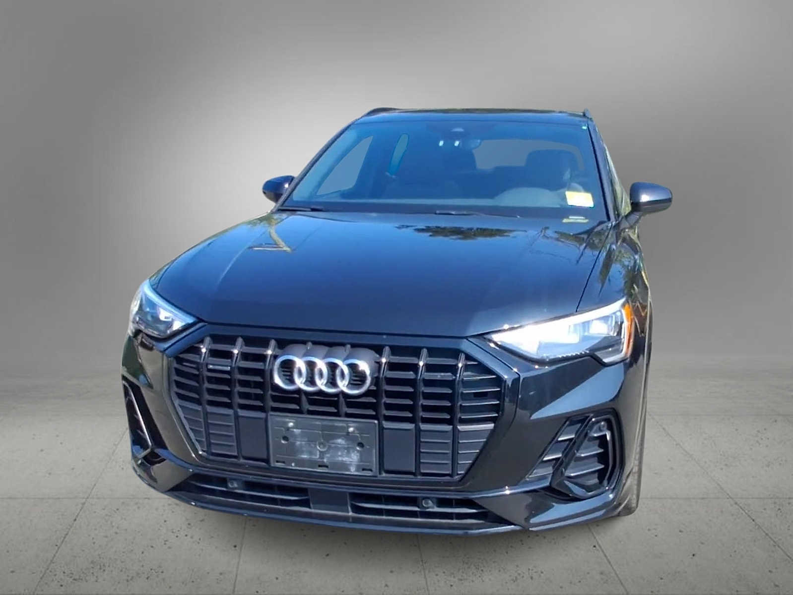 Used 2021 Audi Q3 2.0T Premium w/ Convenience Package AWD/4WD image 3