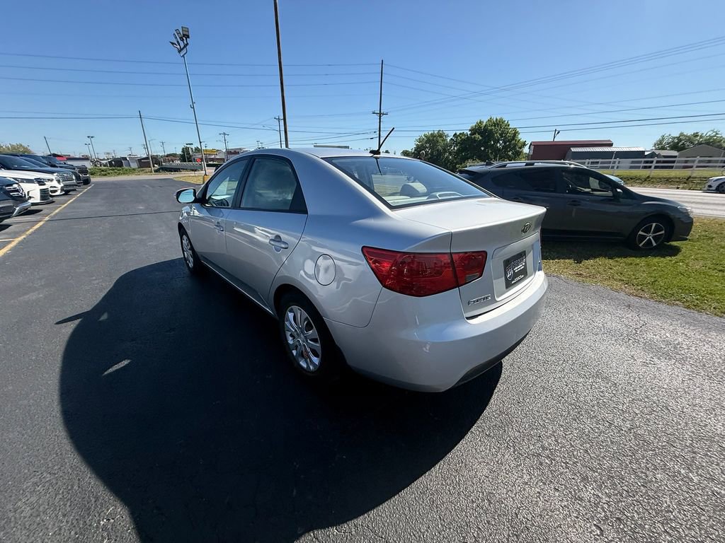Used 2010 Kia Forte EX FWD image 5