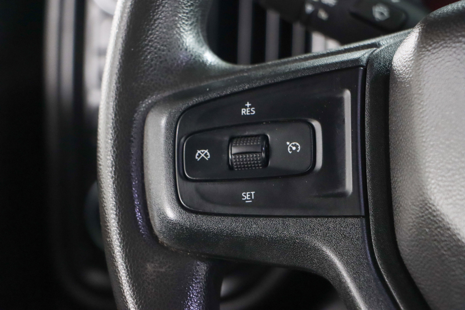 Used 2022 Chevrolet Silverado 2500 Custom w/ Custom Value Package image 14