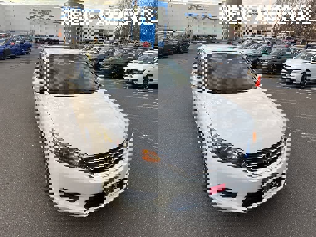 Used 2013 Honda Accord LX image 9