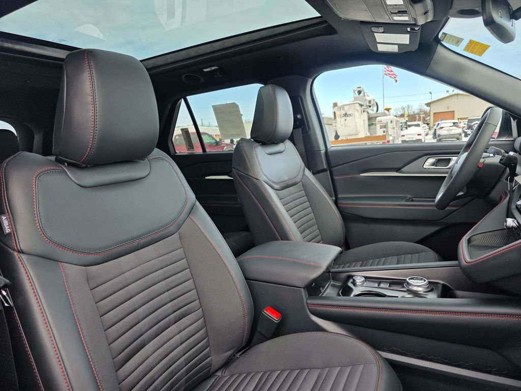 New 2026 Ford Explorer ST-Line w/ ST-Line Street Pack AWD/4WD image 36