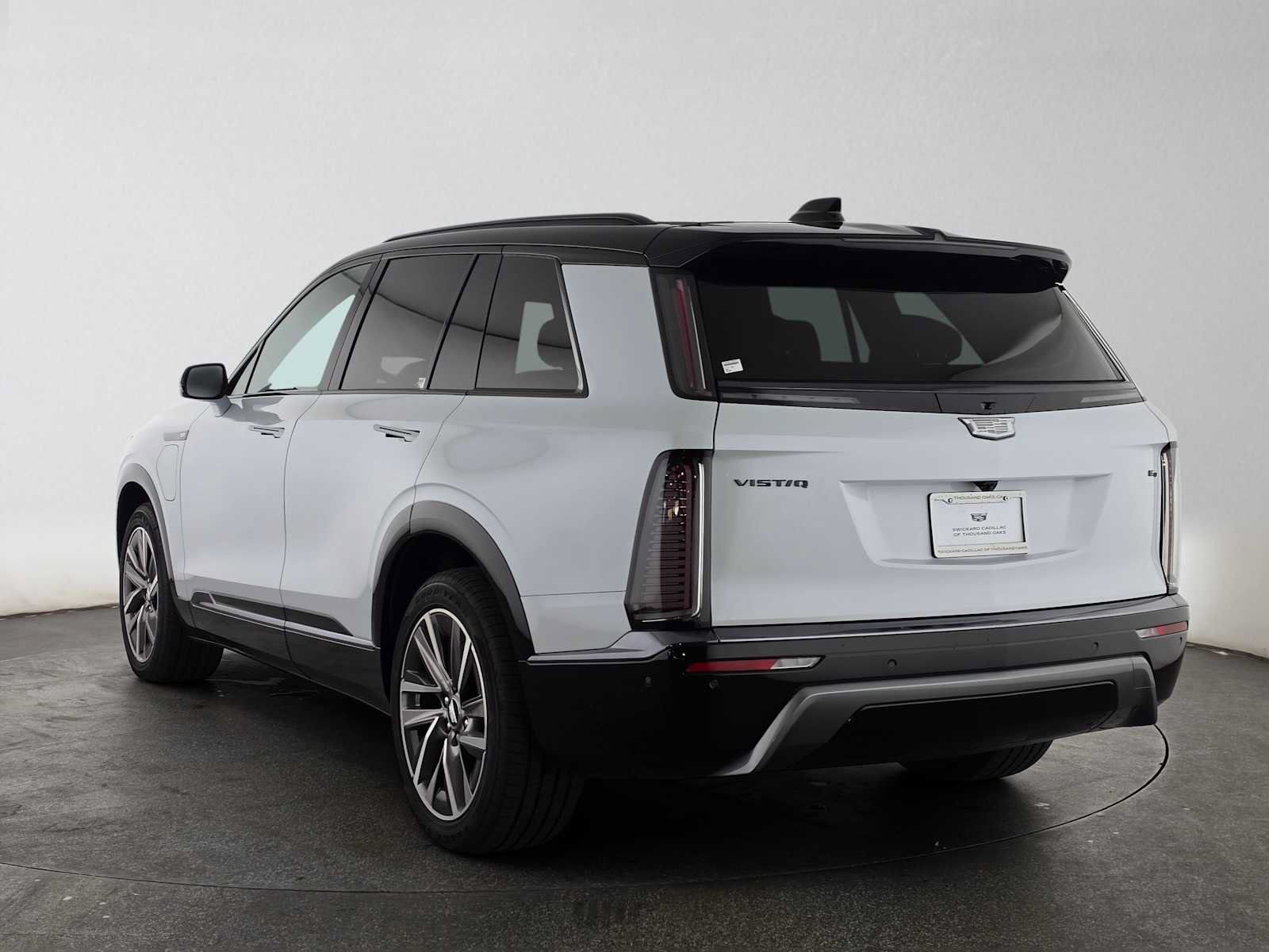 New 2027 Cadillac Vistiq Sport w/ LPO, Floor Liner Package AWD/4WD image 5