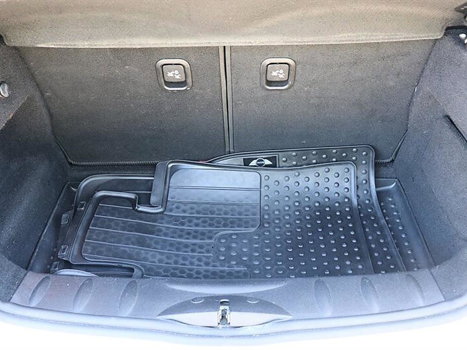 Used 2010 MINI Cooper Hardtop image 23