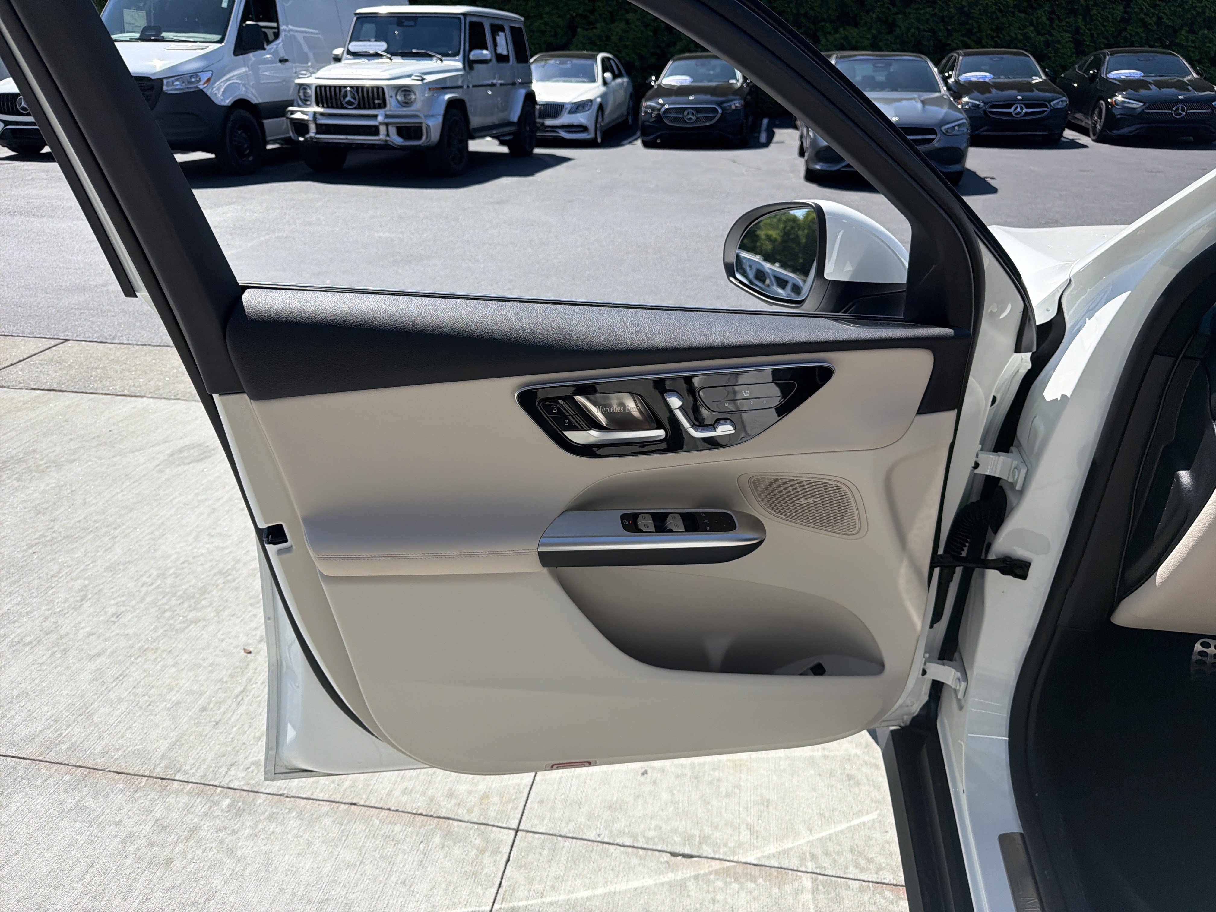 Certified 2025 Mercedes-Benz GLC 300 4MATIC image 14
