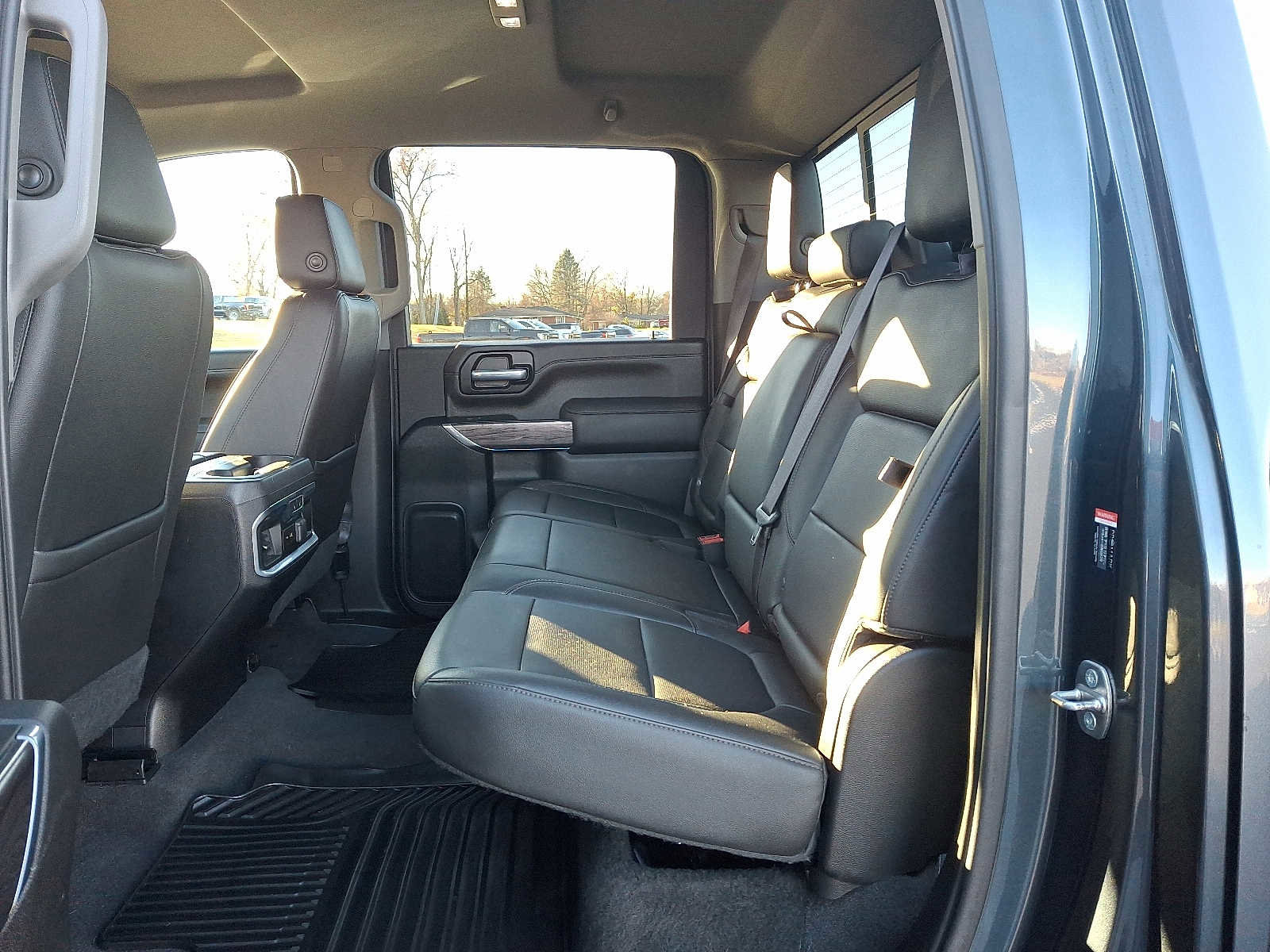 Used 2020 Chevrolet Silverado 2500 LTZ w/ LTZ Plus Package image 10