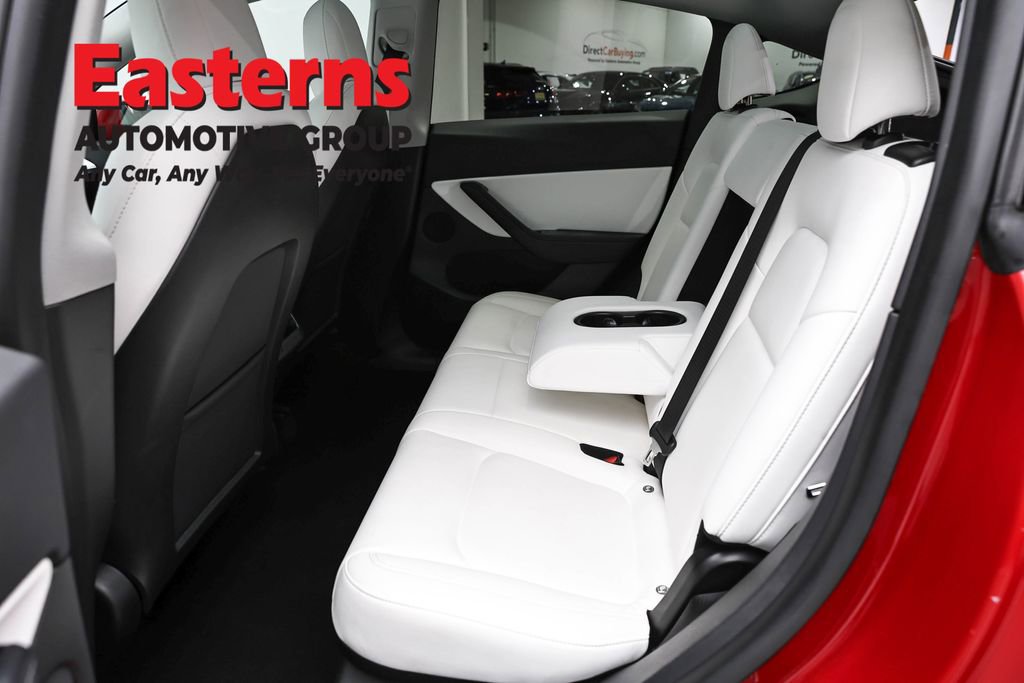 Used 2021 Tesla Model Y Long Range image 17
