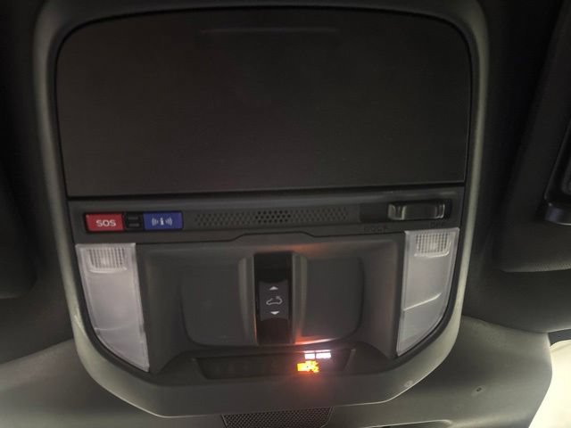 Used 2025 Subaru Forester Premium AWD/4WD image 30