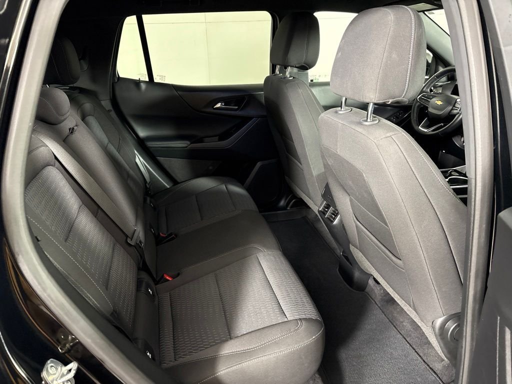 Used 2025 Chevrolet Equinox LT FWD image 19