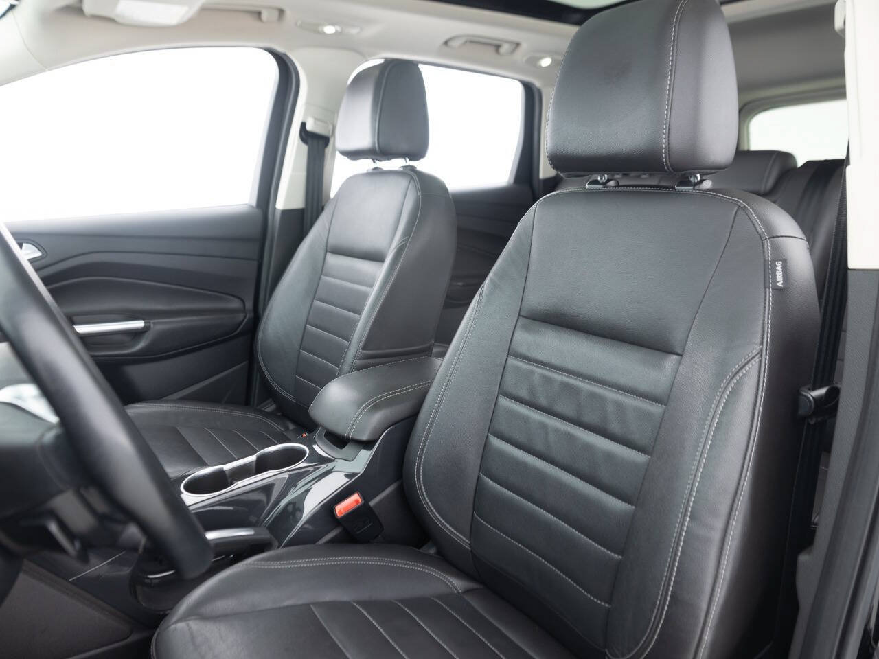 Used 2014 Ford Escape Titanium w/ Equipment Group 401A FWD image 22