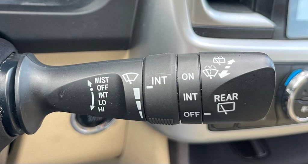 Used 2017 Toyota Highlander Limited FWD image 22