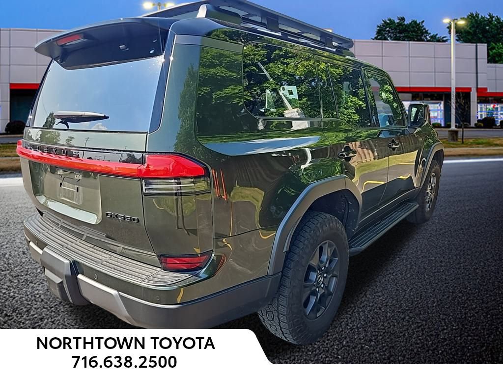 Used 2024 Lexus GX 550 image 6