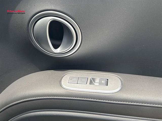 Used 2026 Hyundai Palisade SEL FWD image 14