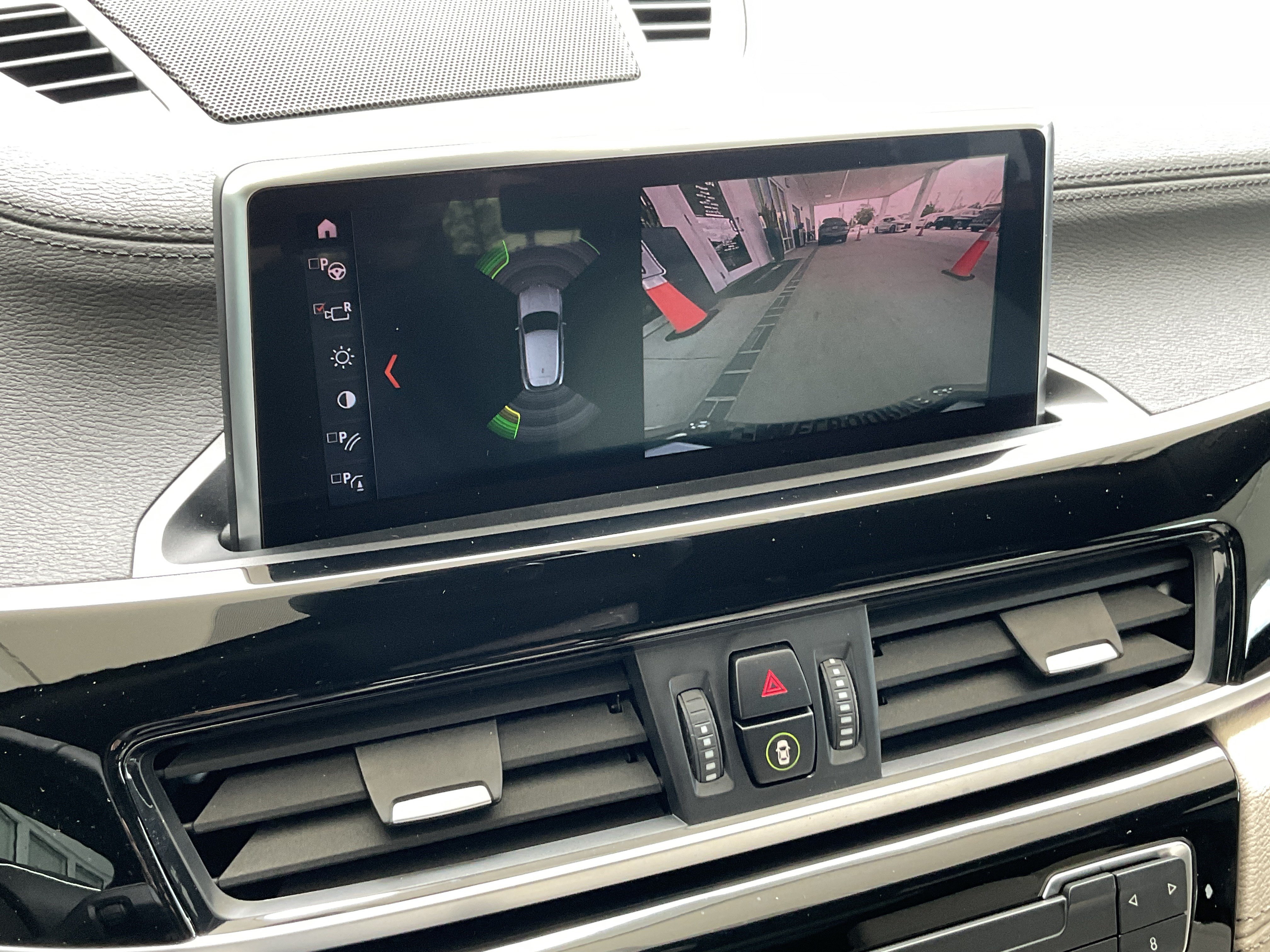 Used 2023 BMW X2 sDrive28i w/ Convenience Package FWD image 15
