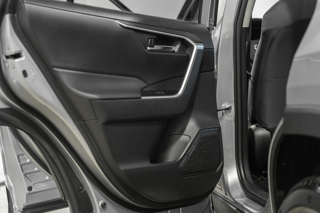 Certified 2025 Toyota RAV4 XLE AWD/4WD image 34