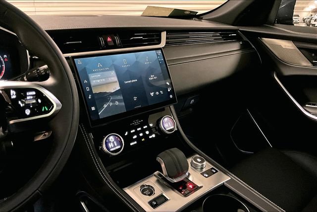 Certified 2025 Jaguar F-PACE R-Dynamic S AWD/4WD image 5