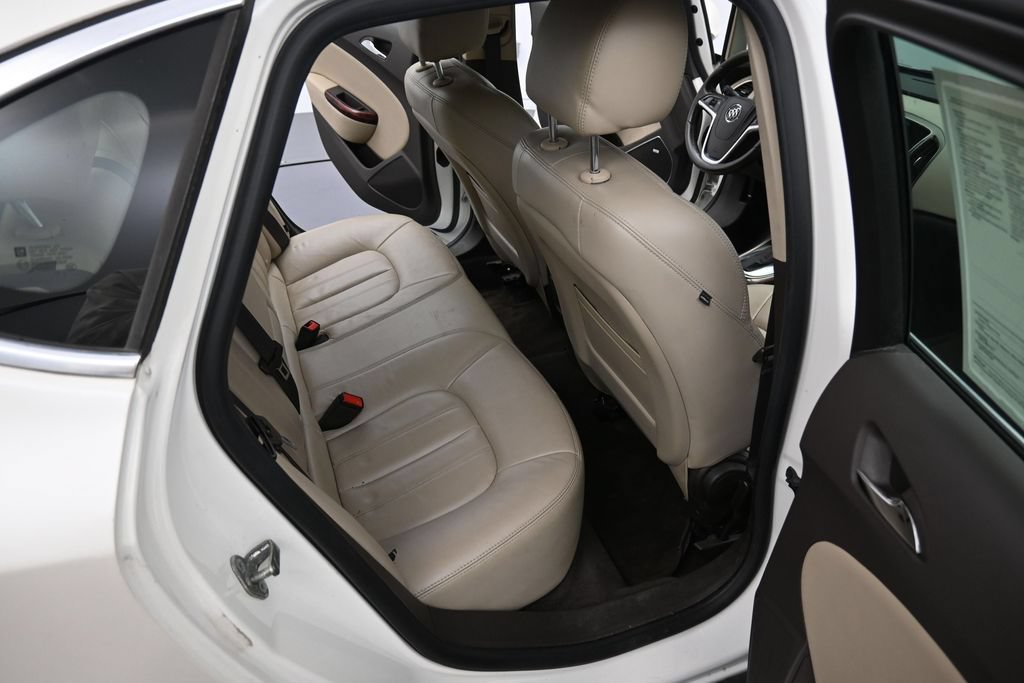 Used 2013 Buick Verano Leather FWD image 27