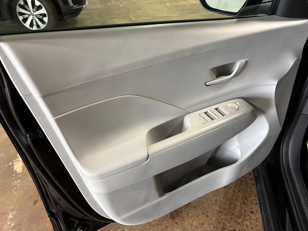 New 2026 Hyundai Kona SE AWD/4WD image 18