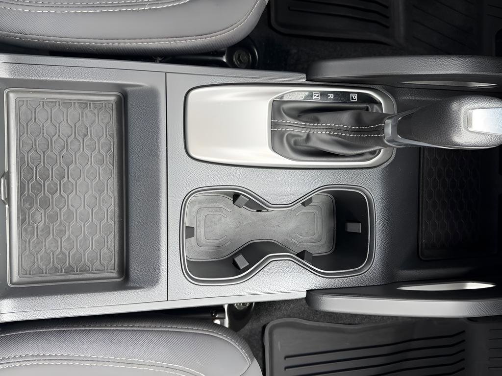 Certified 2022 Nissan Frontier SV image 24