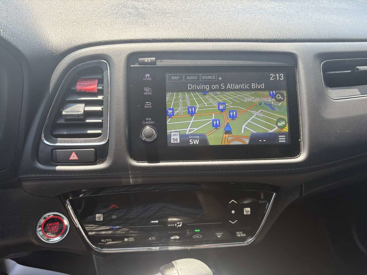 Used 2019 Honda HR-V Touring image 31