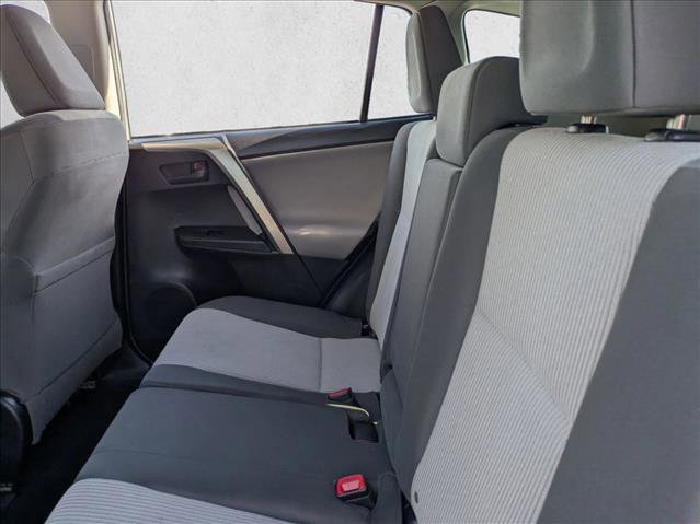 Used 2014 Toyota RAV4 LE image 17
