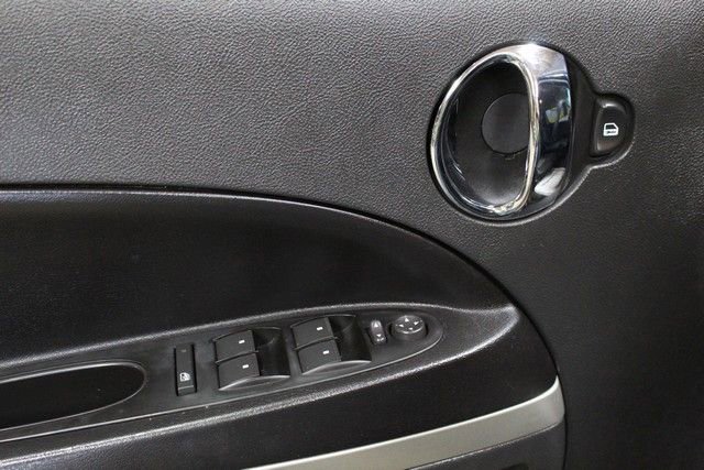 Used 2010 Chevrolet HHR LS image 16