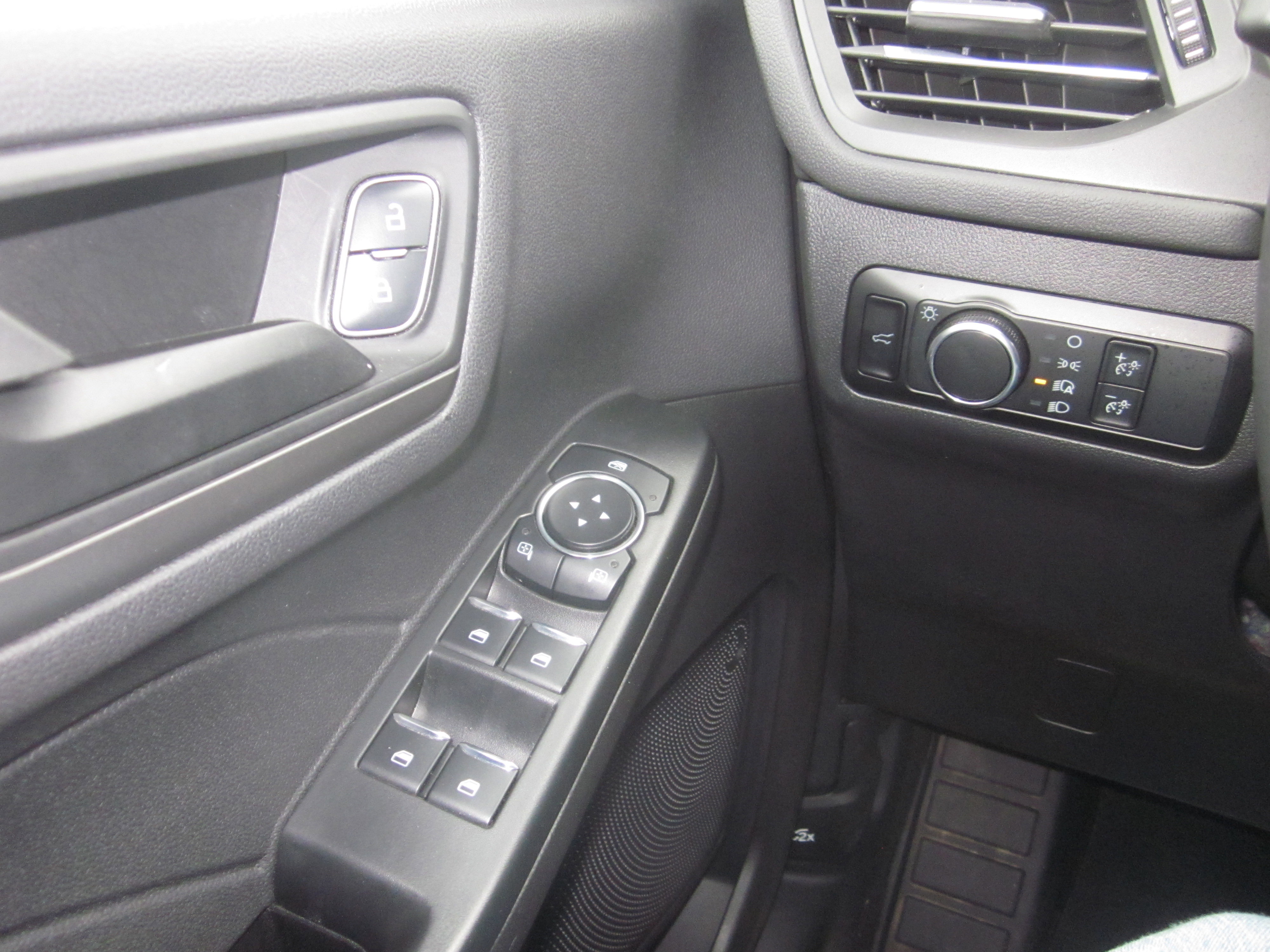 Used 2024 Ford Escape Active image 21