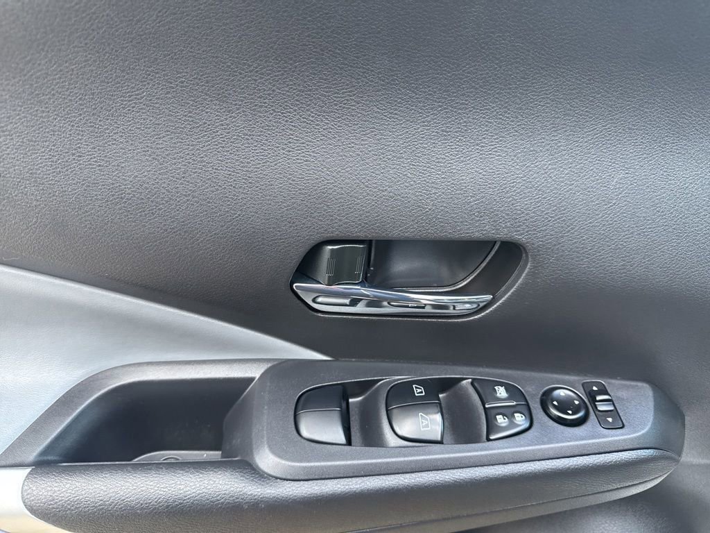 Used 2022 Nissan Kicks SR w/ Premium Package image 20