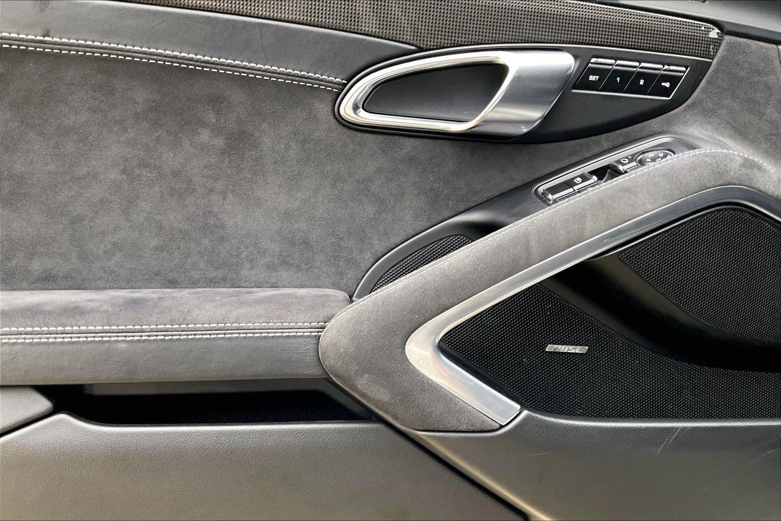 Used 2018 Porsche 718 Boxster GTS image 12