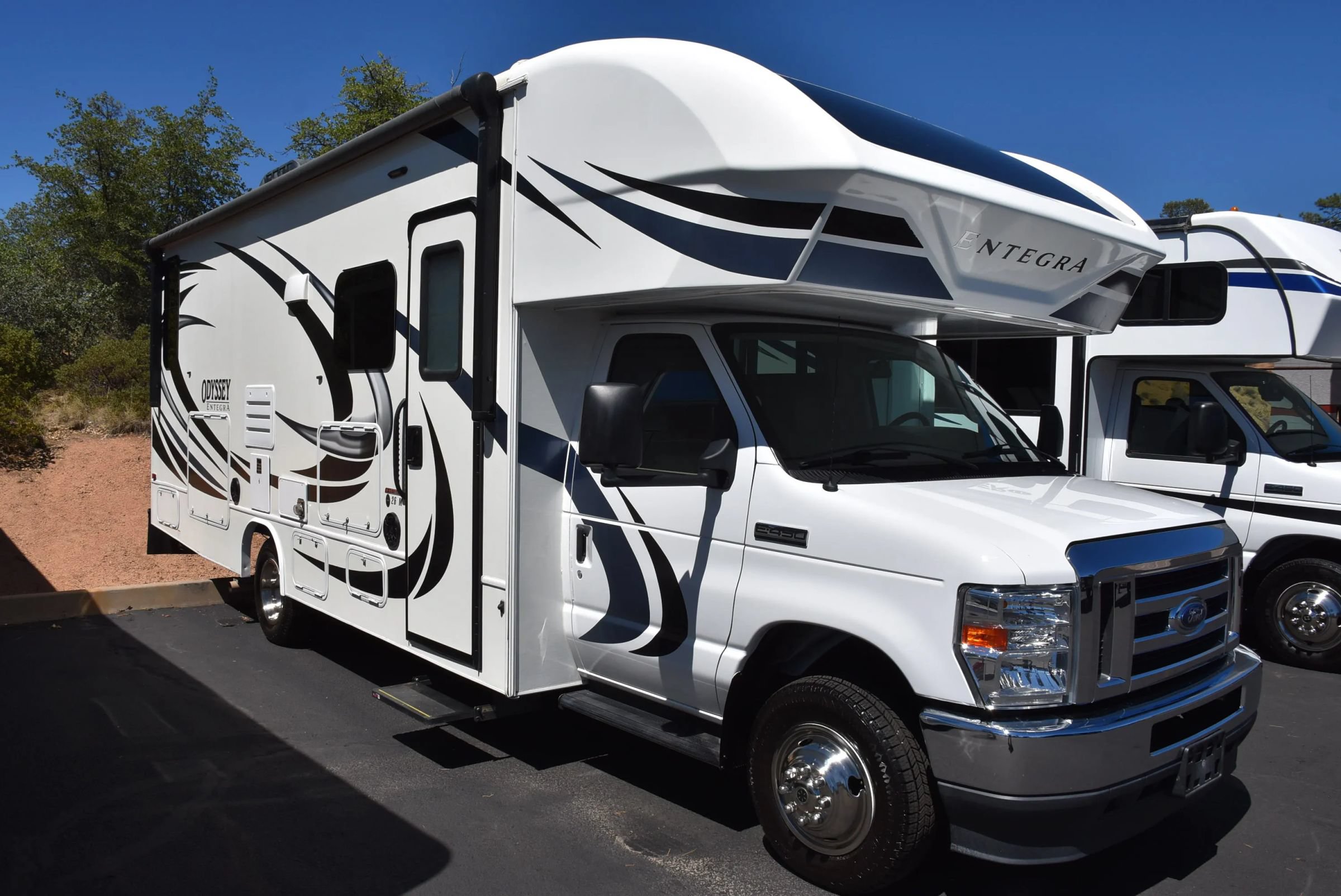 Used 2021 Ford E-450 and Econoline 450 Super Duty w/ Motorhome Prep Package RWD image 44