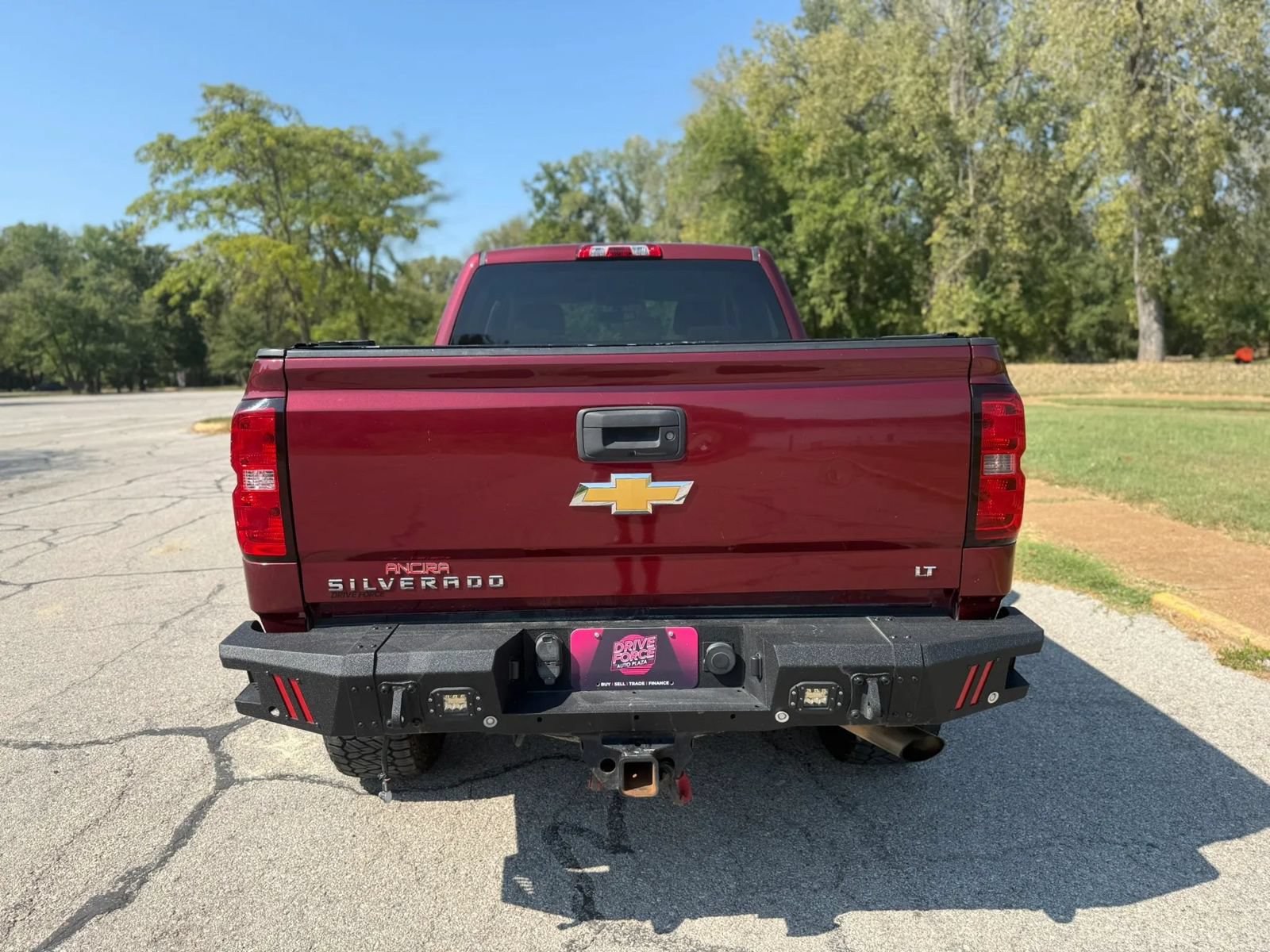 Used 2015 Chevrolet Silverado 2500 LT w/ Z71 Package, Off-Road AWD/4WD image 6