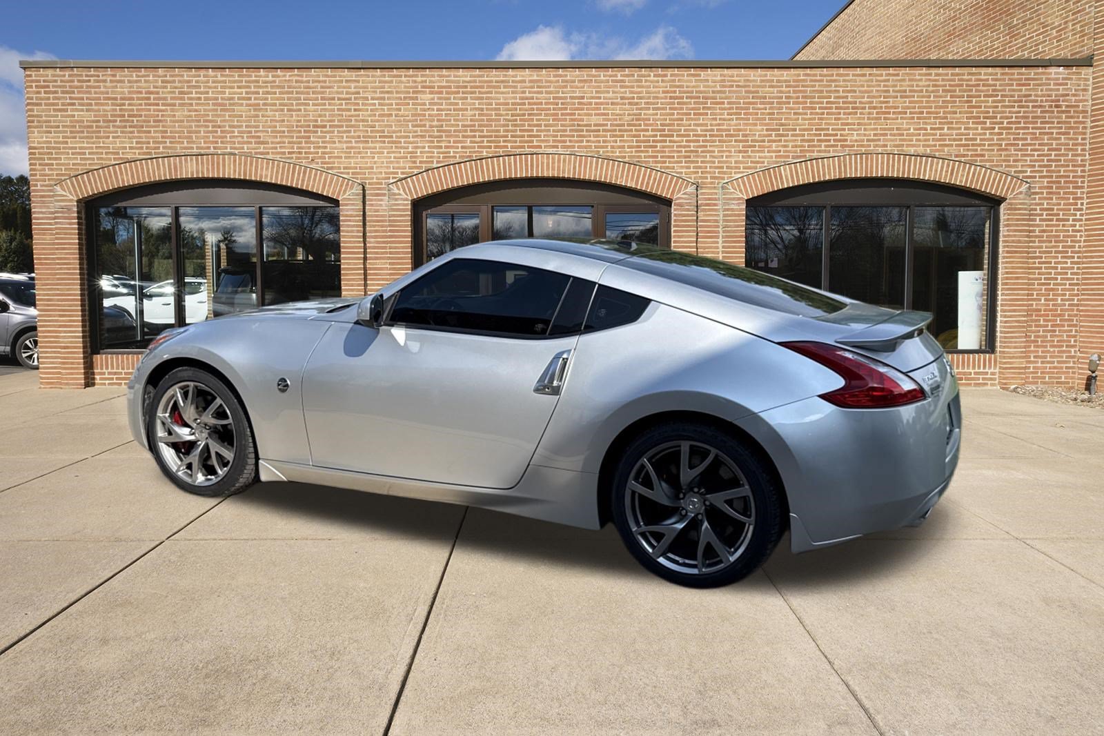 Used 2014 Nissan 370Z Touring w/ Sport Package RWD image 28