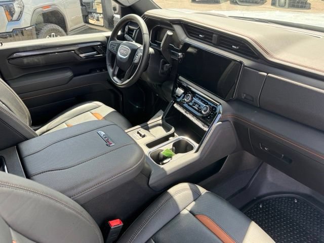 Certified 2025 GMC Sierra 3500 AT4 w/ Technology Package AWD/4WD image 23