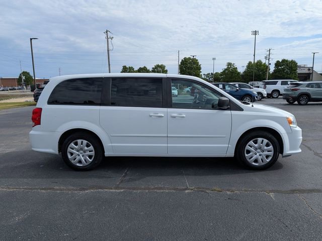 Used 2016 Dodge Grand Caravan SE w/ Quick Order Package 29E SE FWD image 2