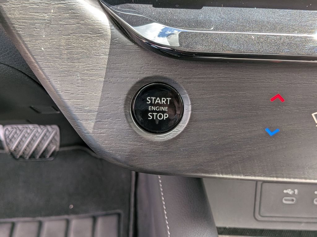 Used 2025 Nissan Murano SL w/ Cargo Package AWD/4WD image 25