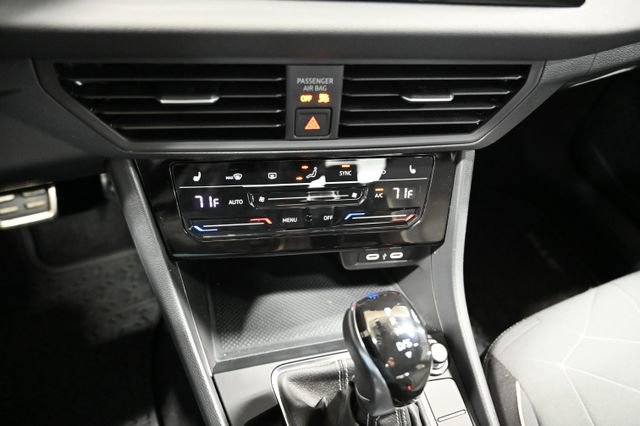 Used 2025 Volkswagen Jetta Sport image 17