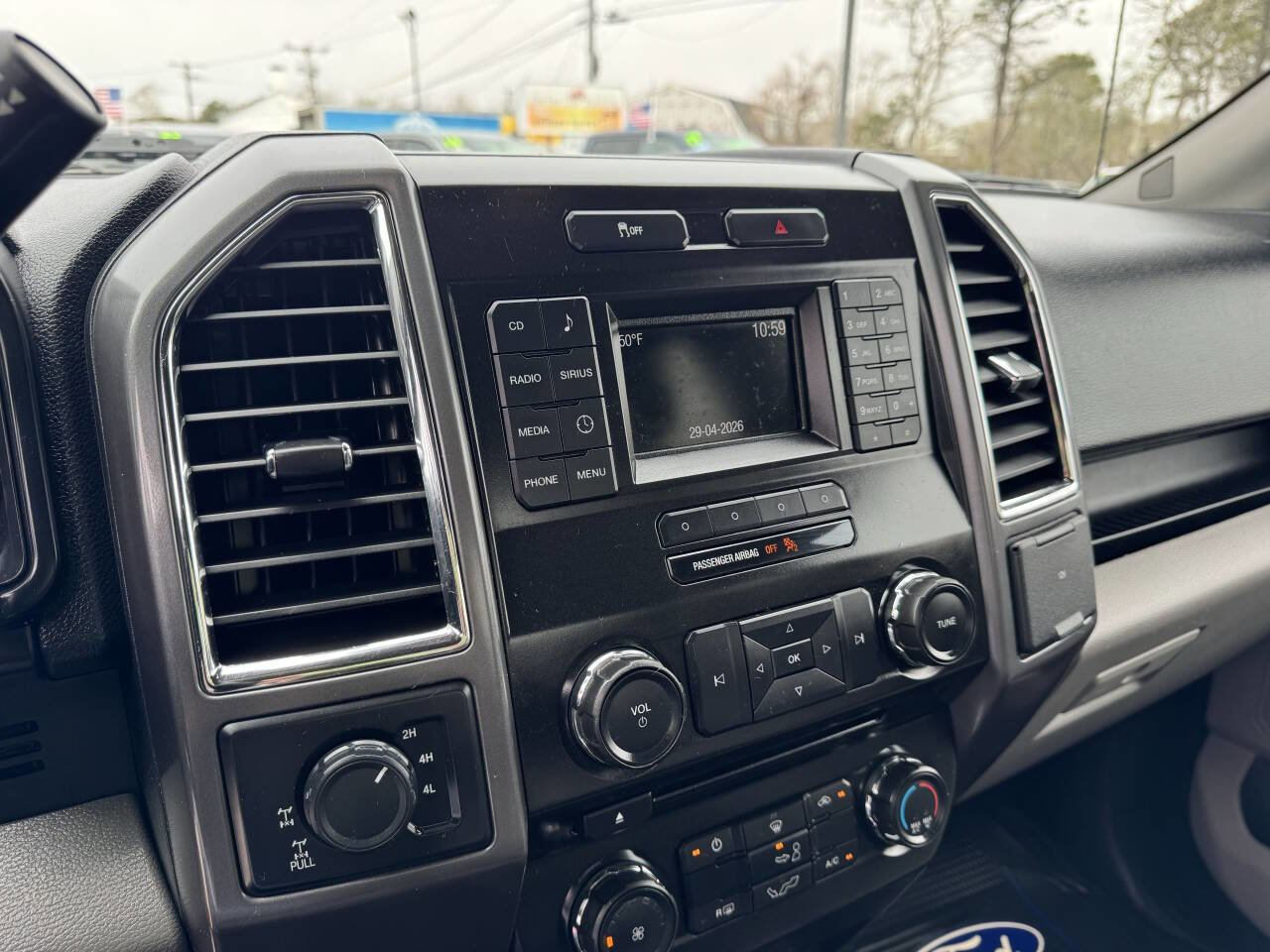 Used 2015 Ford F150 XLT w/ Equipment Group 301A Mid AWD/4WD image 23