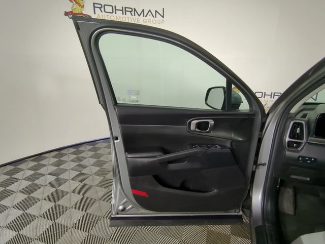 Used 2023 Kia Sorento EX AWD/4WD image 18