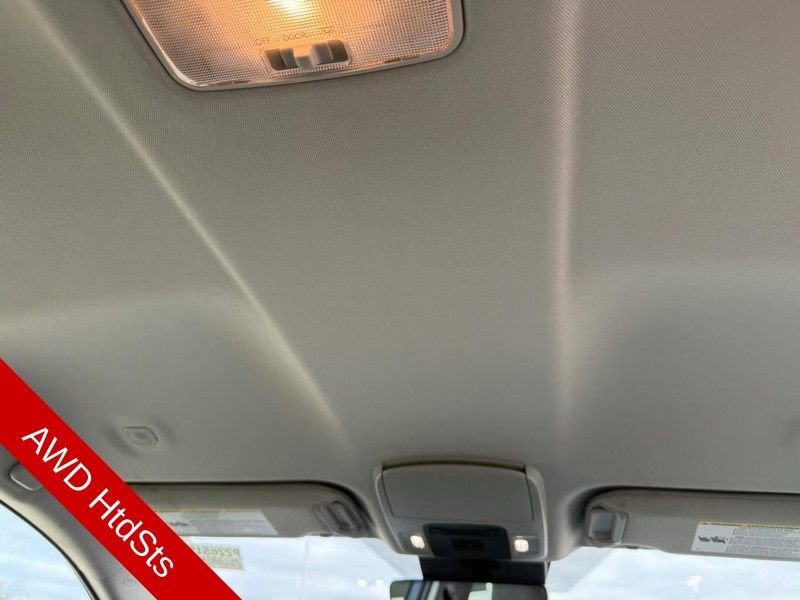 Used 2025 Toyota Camry LE w/ Convenience Package image 15