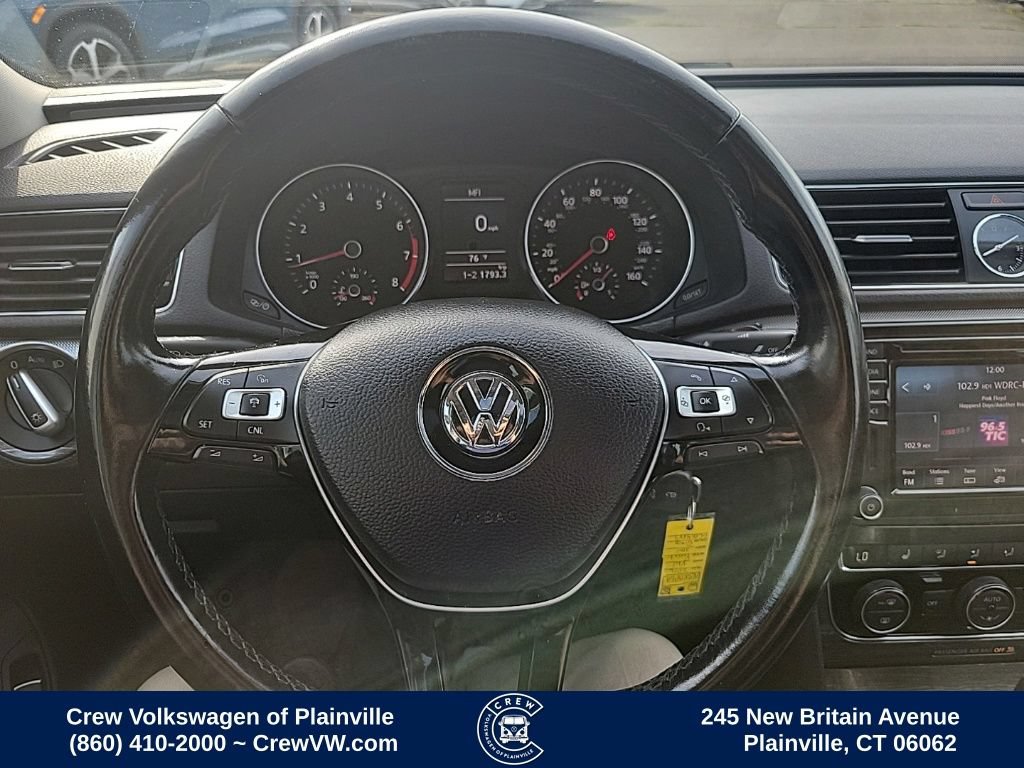 Used 2016 Volkswagen Passat 1.8T SE FWD image 5
