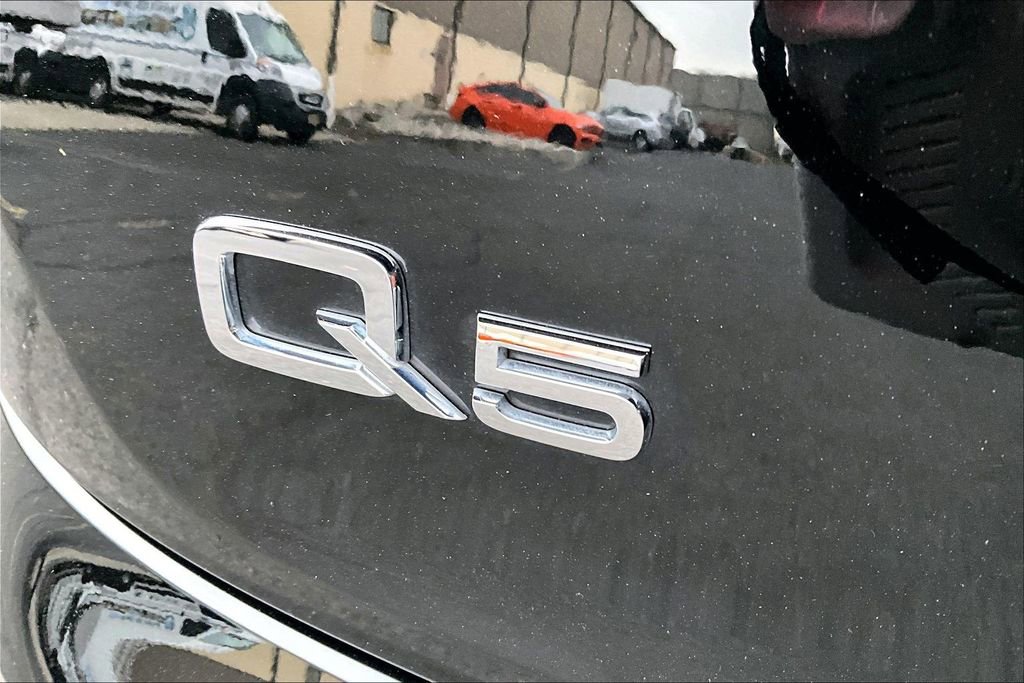 Used 2025 Audi Q5 2.0T Premium w/ Convenience Plus Package image 24
