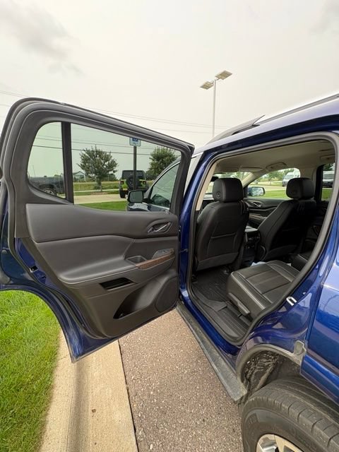 Used 2023 GMC Acadia Denali AWD/4WD image 21