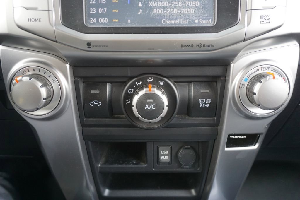 Used 2016 Toyota 4Runner SR5 Premium image 13