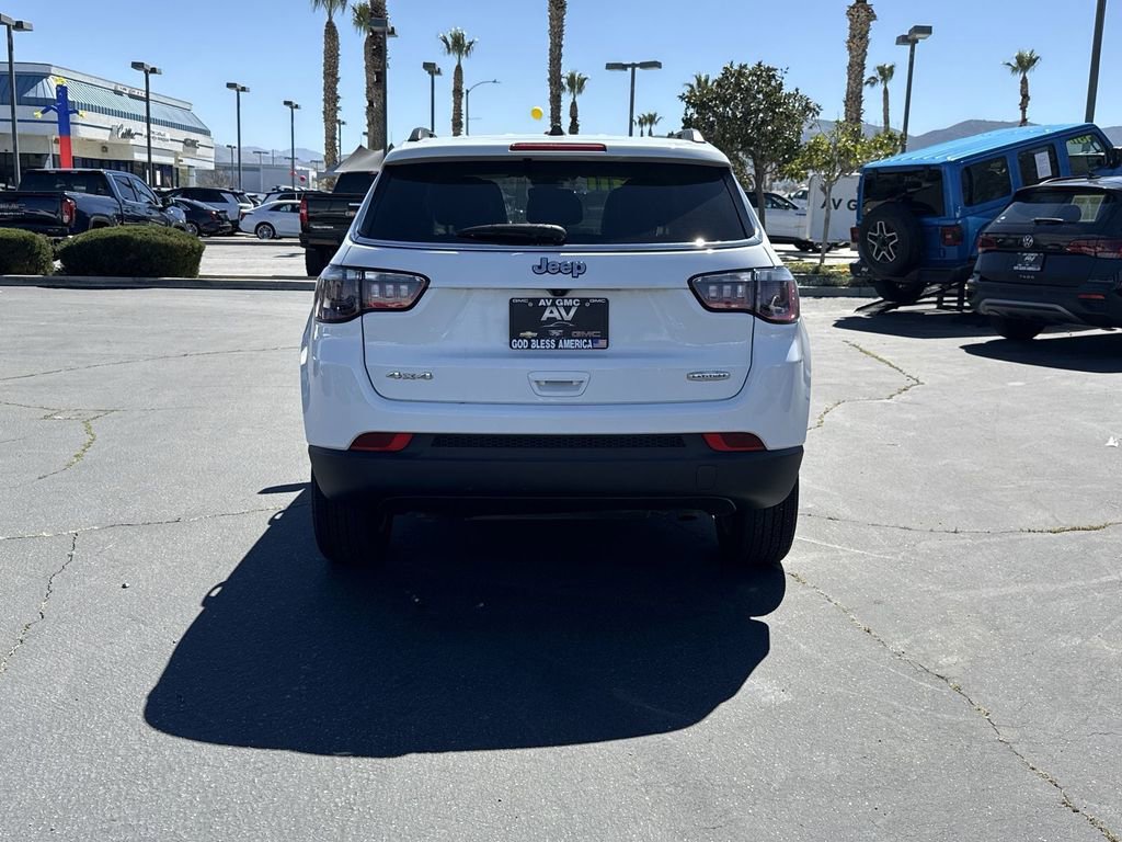 Used 2023 Jeep Compass Latitude image 35
