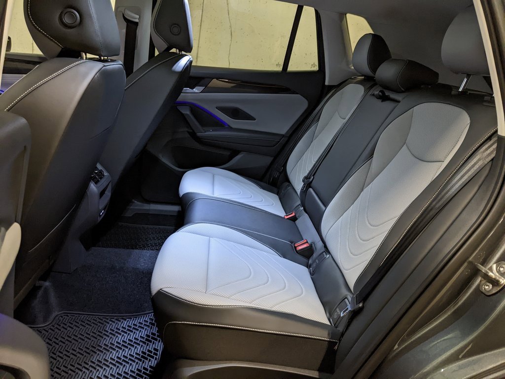 New 2025 Volkswagen Tiguan SE image 23