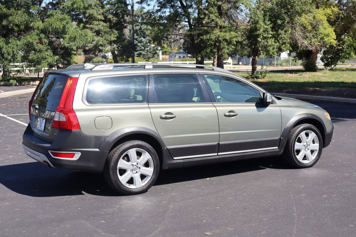 Used 2009 Volvo XC70 T6 image 4