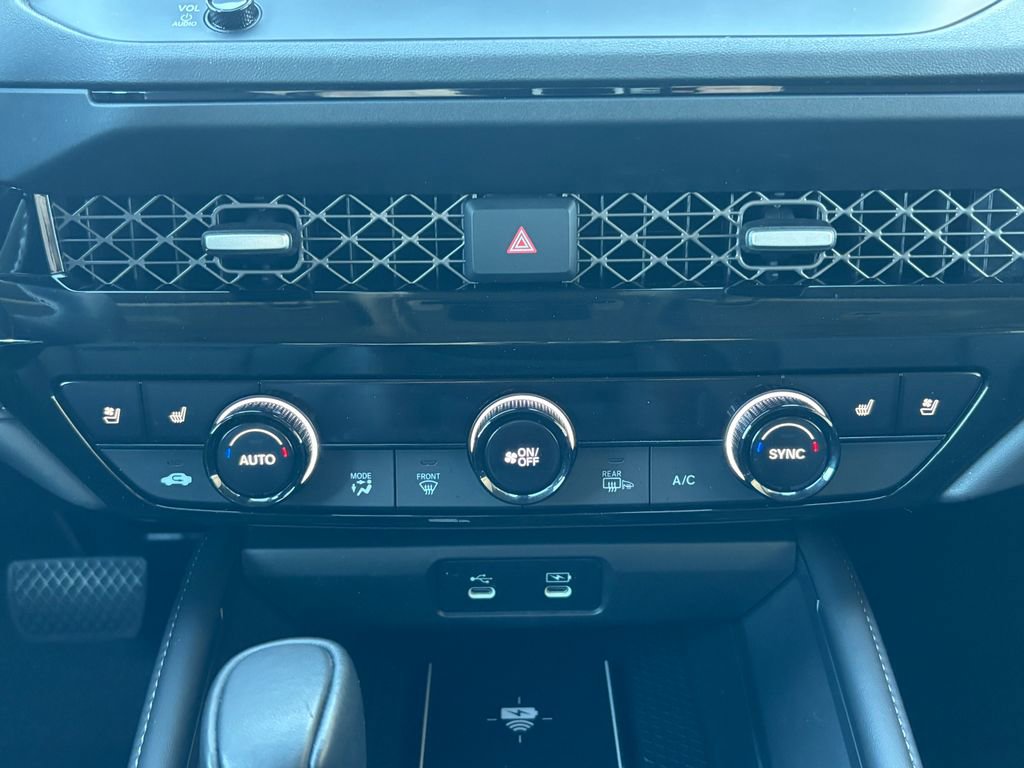 Used 2025 Honda Accord Touring image 16