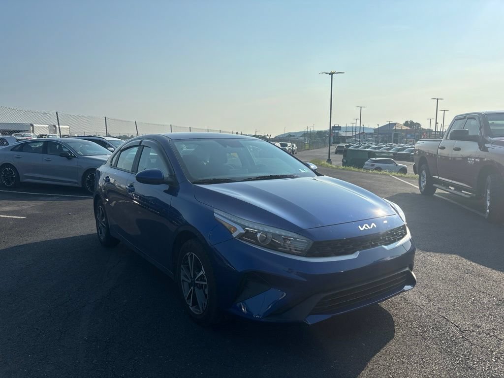 Certified 2022 Kia Forte LXS